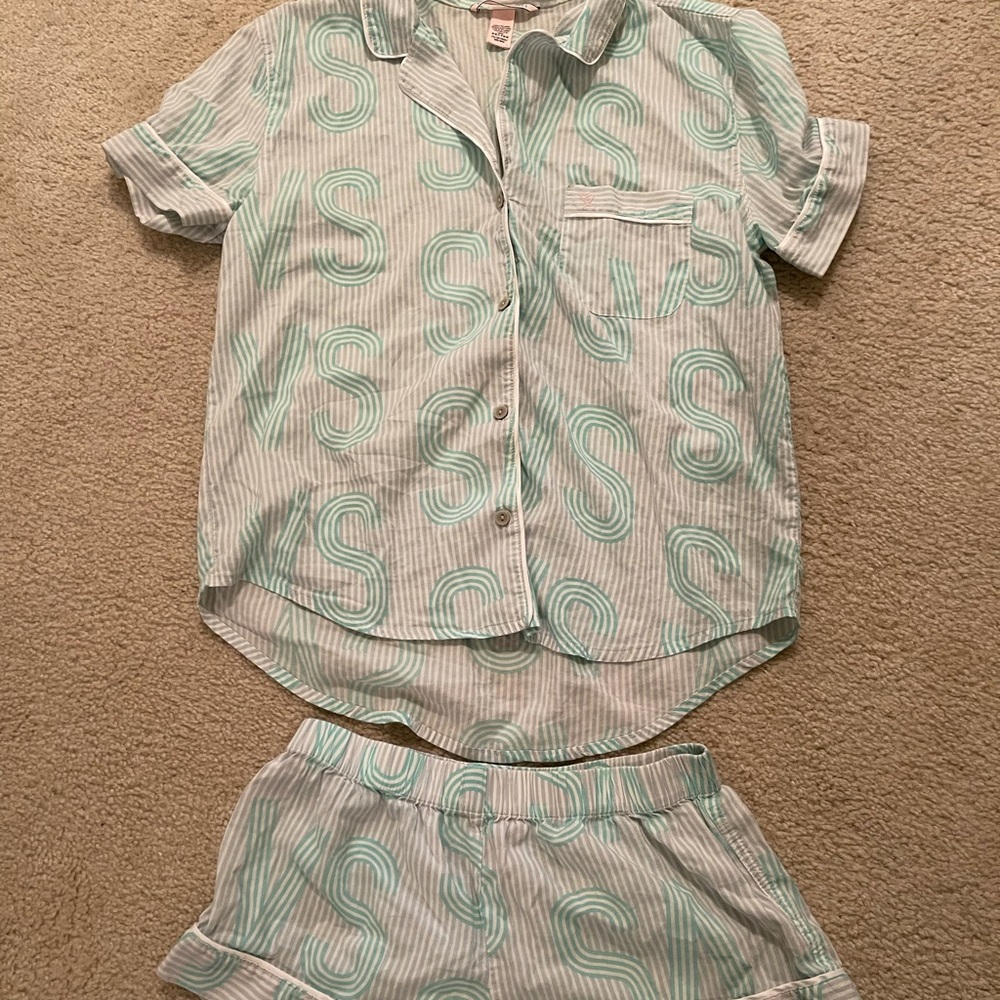 Victoria secret pajama set